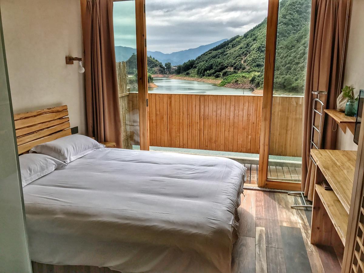 The Lake View Deyishe Resort In Thousand Island Lake Qianwu Esterno foto